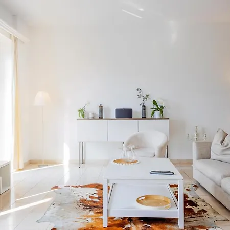 Apartament Magnolia - High Standing Floor