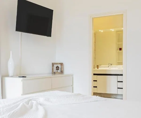 Magnolia - High Standing Floor