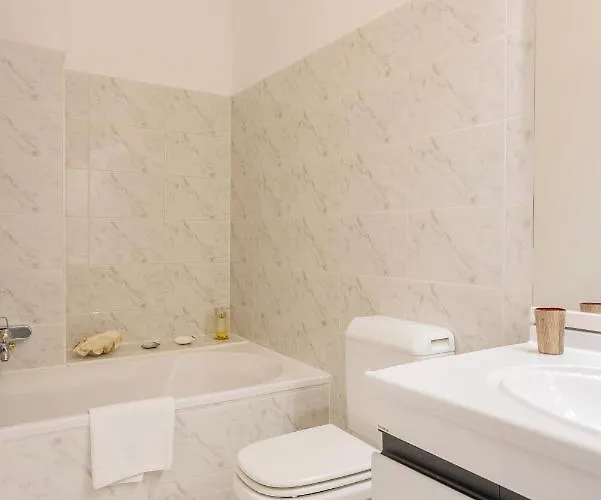 Magnolia - High Standing Floor