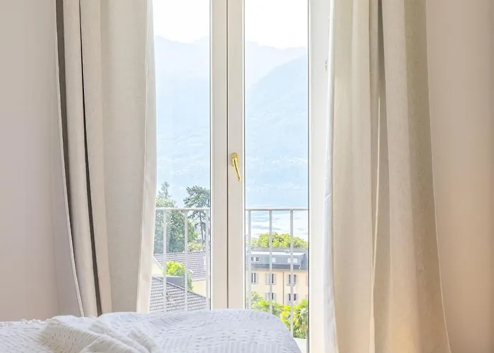 Magnolia - High Standing Floor *