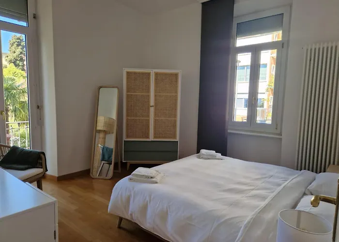 Magnolia - High Standing Floor Apartment *