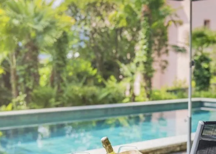 Apartment Magnolia - High Standing Floor Locarno